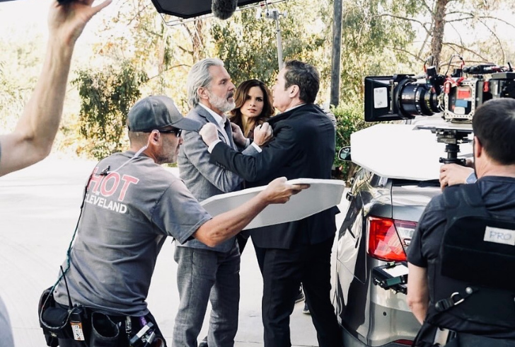 Gary Cole behind-the-scenes on set